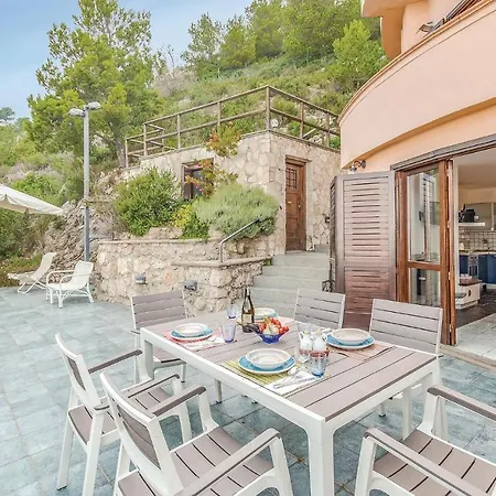 Holiday home Romantic Cove